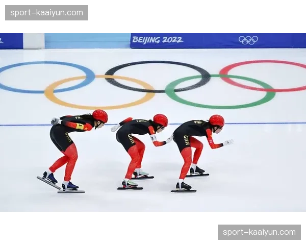 意大利速度滑冰团体追逐后半程发力 主场战术布局助力东道主夺冠